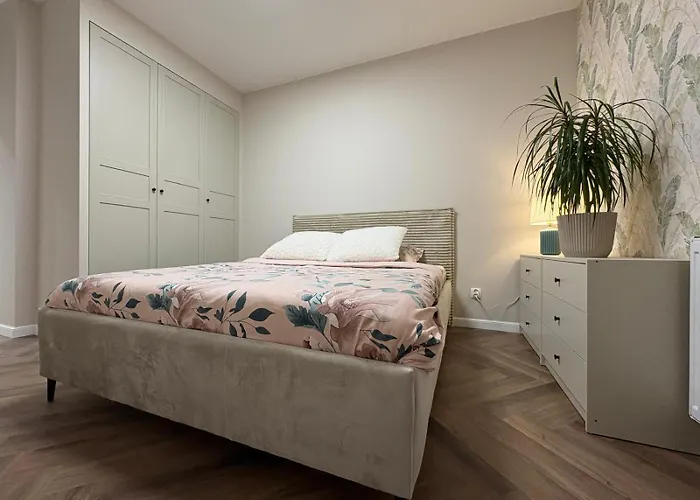 Komfortowe Planty Raclawickie アパート ヴロツワフ